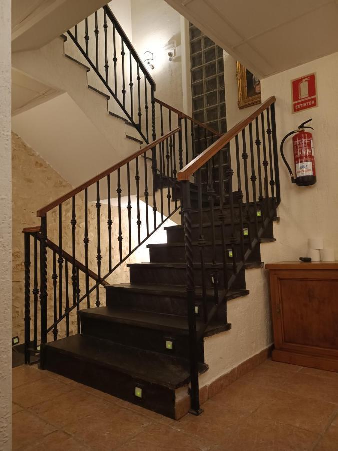 Hostal Decerca Prádena Buitenkant foto