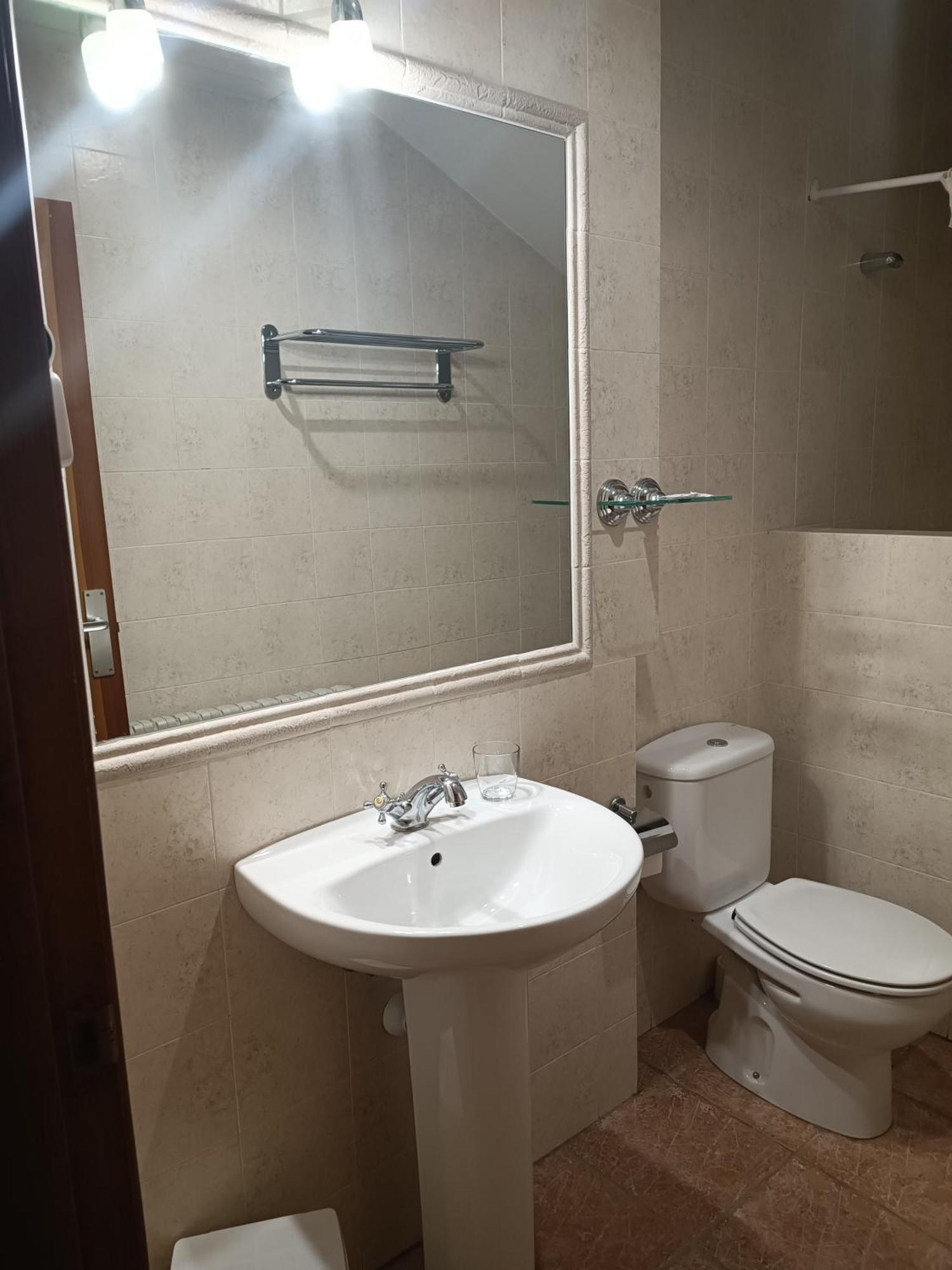 Hostal Decerca Prádena Kamer foto